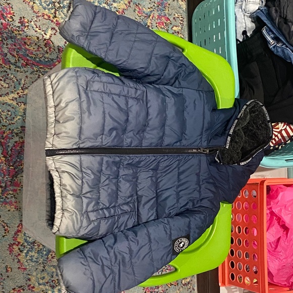 Abercrombie kids puffer jacket - Picture 2 of 3